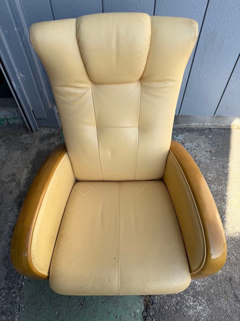 カリモク 本革 ラウンドリクライニングチェア オットマン スツールシングルソファ