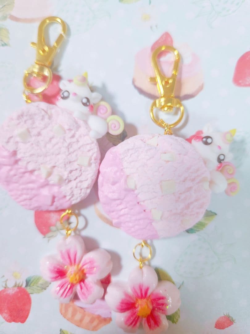 チョコミントレアチーズケーキ　リス　フェイクスイーツ　樹脂粘土　ミニチュア