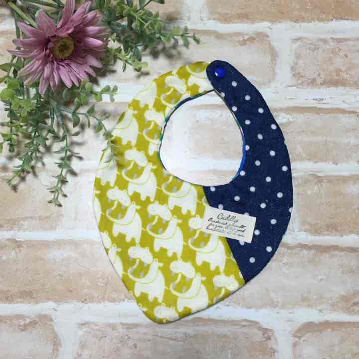 売り切れました  032 ふわふわスタイ  両面ガーゼ