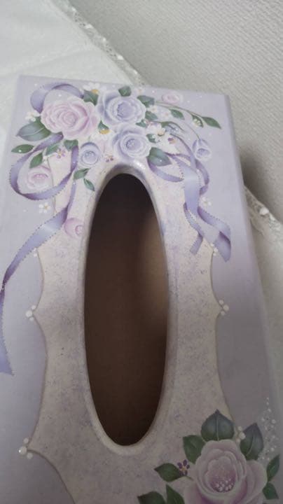 トールペイント　作品　薔薇柄ティッシュボックス