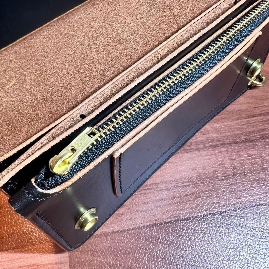 【トラッカーウォレット ロング 3層】 ブラック 茶芯 ゴールド