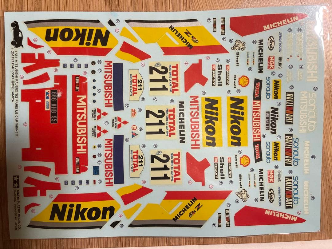 絶版！☆タミヤ 1/24 三菱パジェロ 92年パリ～ルカップ優勝車 パリダカ