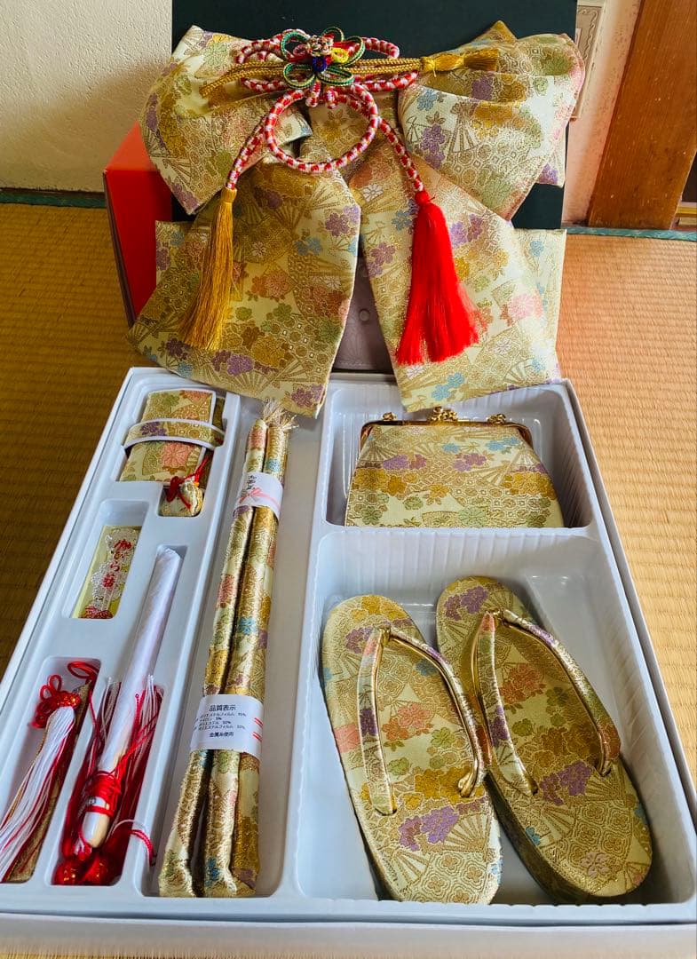 七五三　帯　作り帯　ハコセコセット　ゴールド系　桜模様　草履　７歳　新品　美品