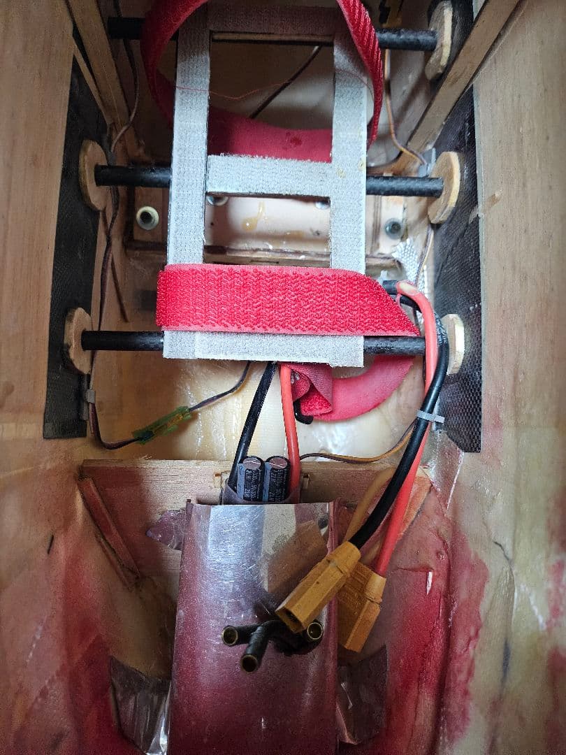 電動ラジコン飛行機 ジヤンク 手渡し希望 - メルカリ