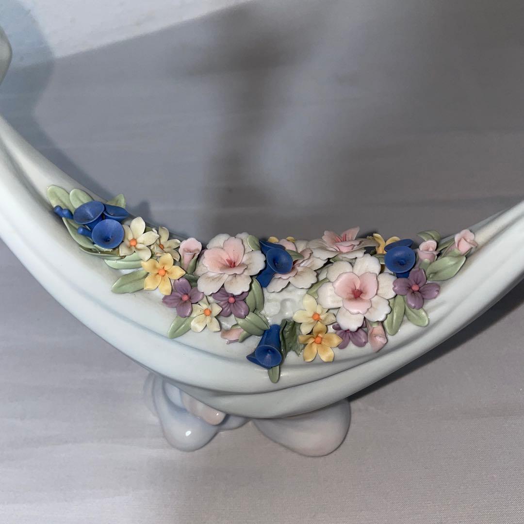 リヤドロ　LLADRO 平和の花かご　花　ハト　鳩