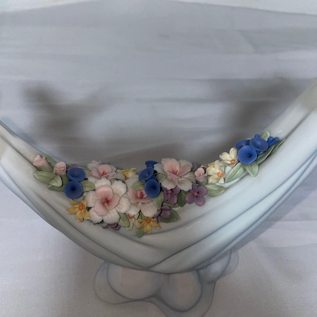 リヤドロ　LLADRO 平和の花かご　花　ハト　鳩