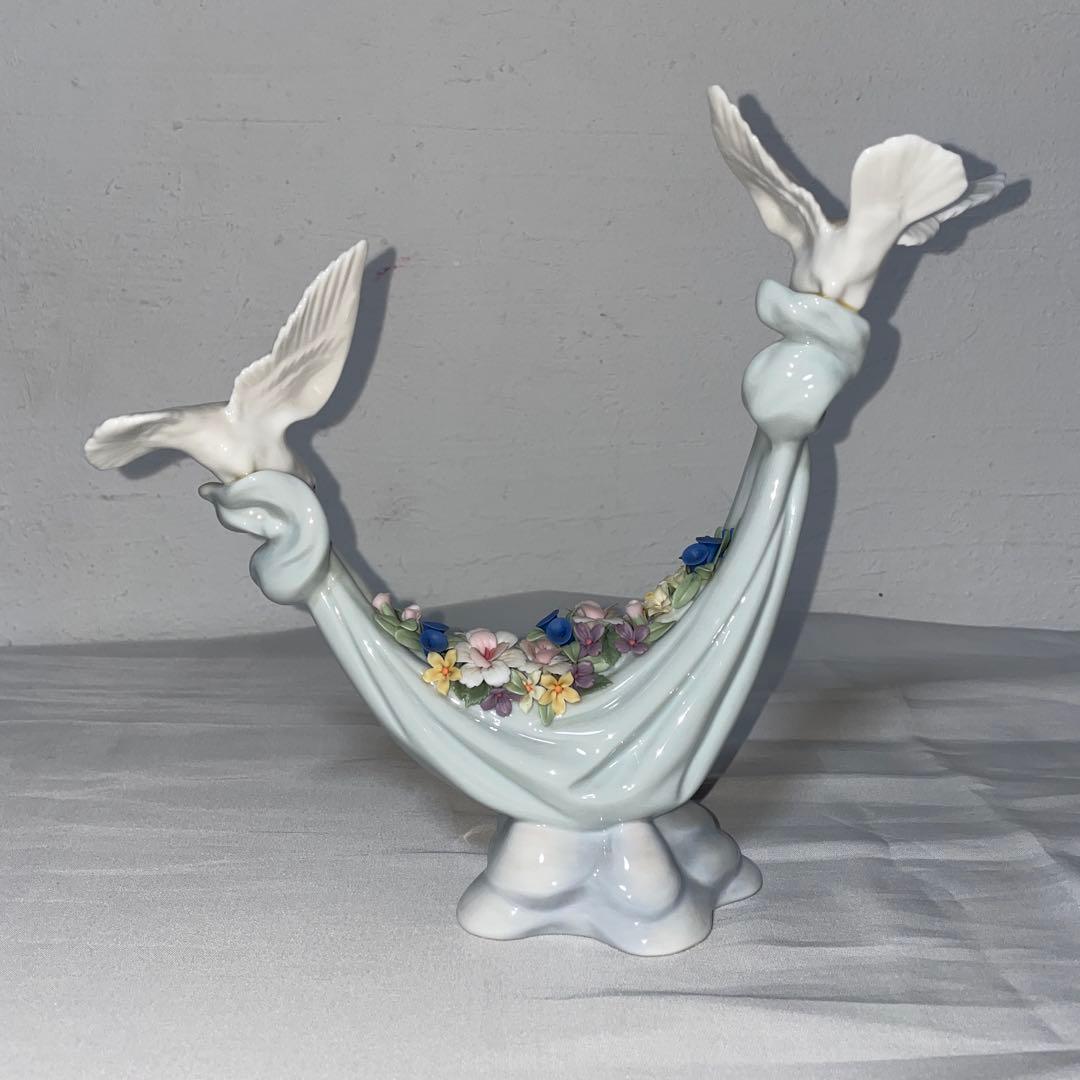 リヤドロ　LLADRO 平和の花かご　花　ハト　鳩