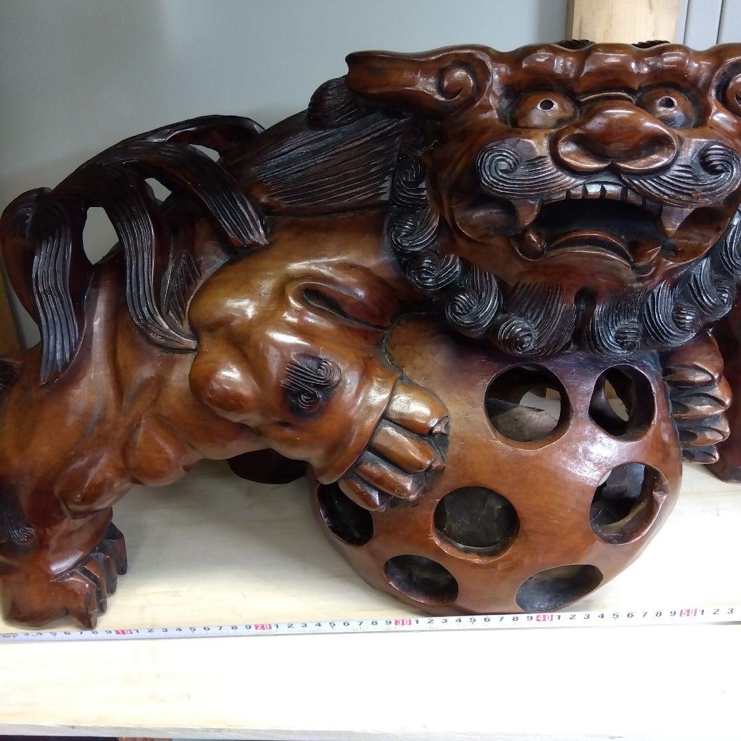 木製玉乗り獅子彫刻 　左玉乗り　②　厄除け