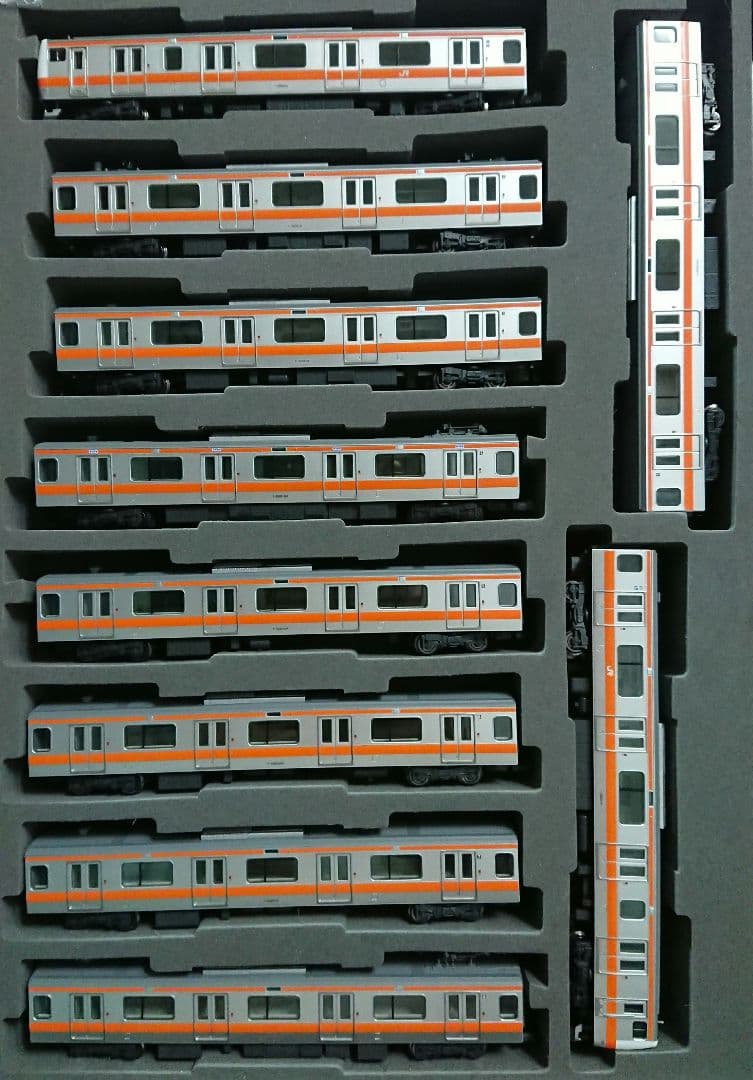 Nゲージ TOMIX E233系 中央線 T編成 登場時仕様 - メルカリ