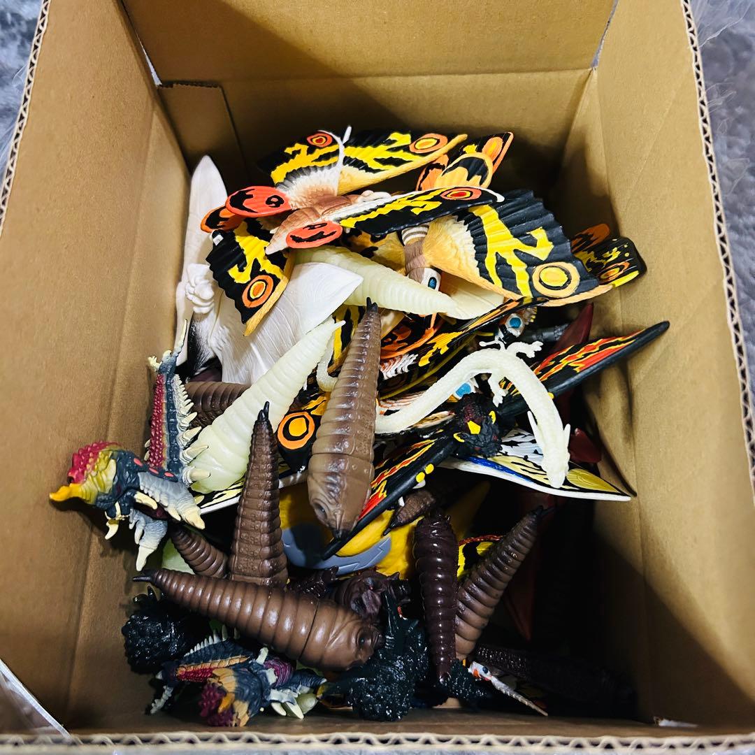 大量 特撮 ゴジラ モスラ ソフビ フィギュア まとめ売り - メルカリ