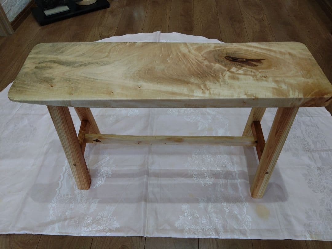 楠（くす）のベンチ86 いい楠の一枚板で杢目が大変