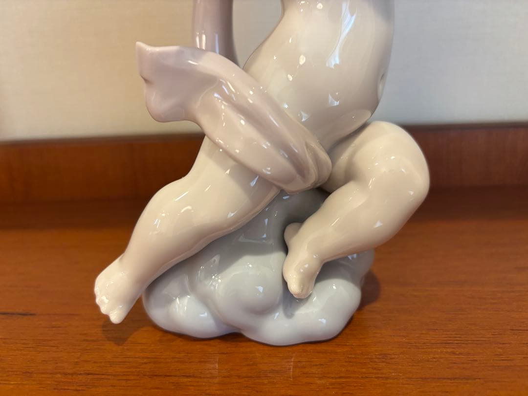 『絶版品』　リヤドロ　天使　天使像　専用箱付き　クリスマス　バレンタイン