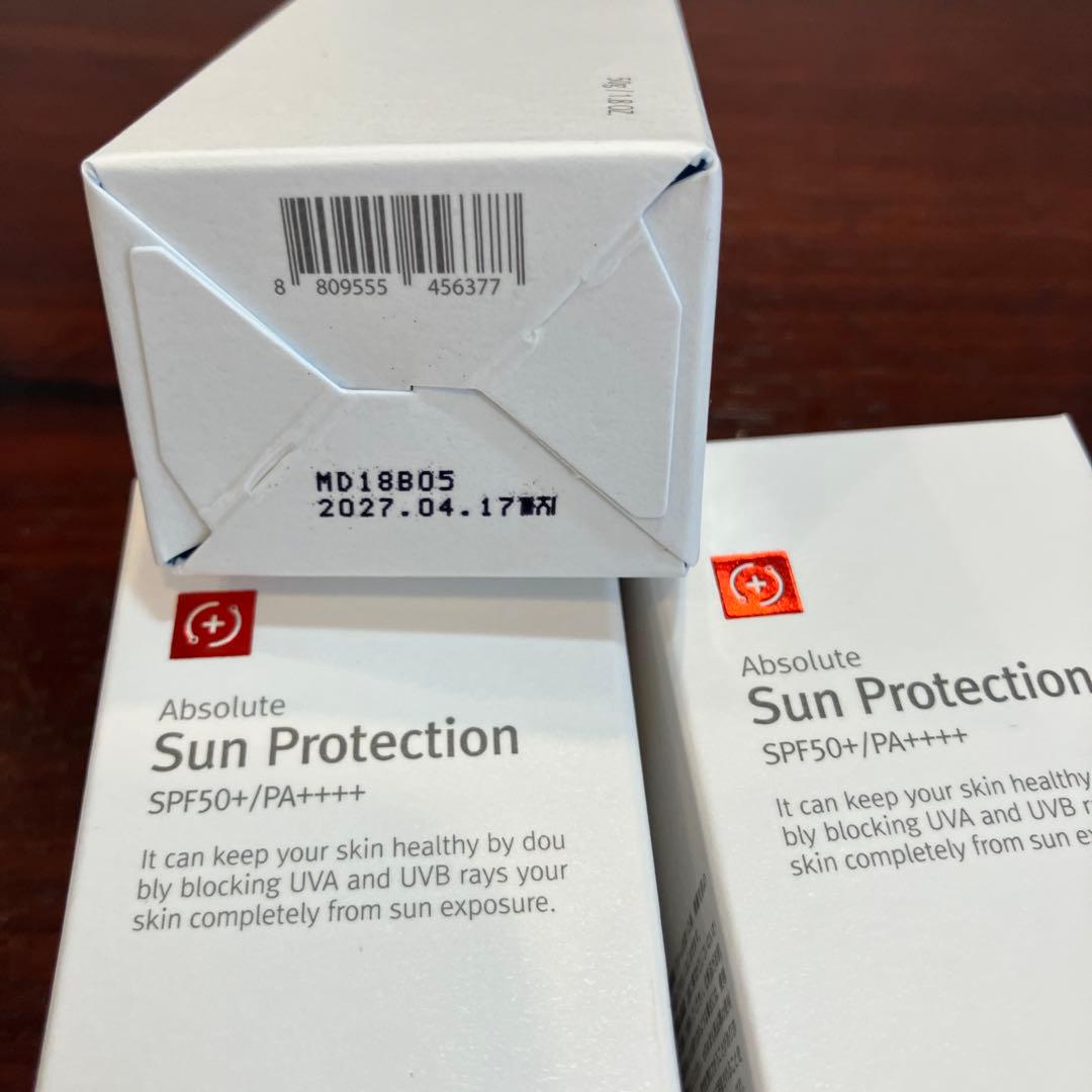 ルネセル　韓国化粧品正規品日焼け止め SPF50+/PA++++ 50g 4本