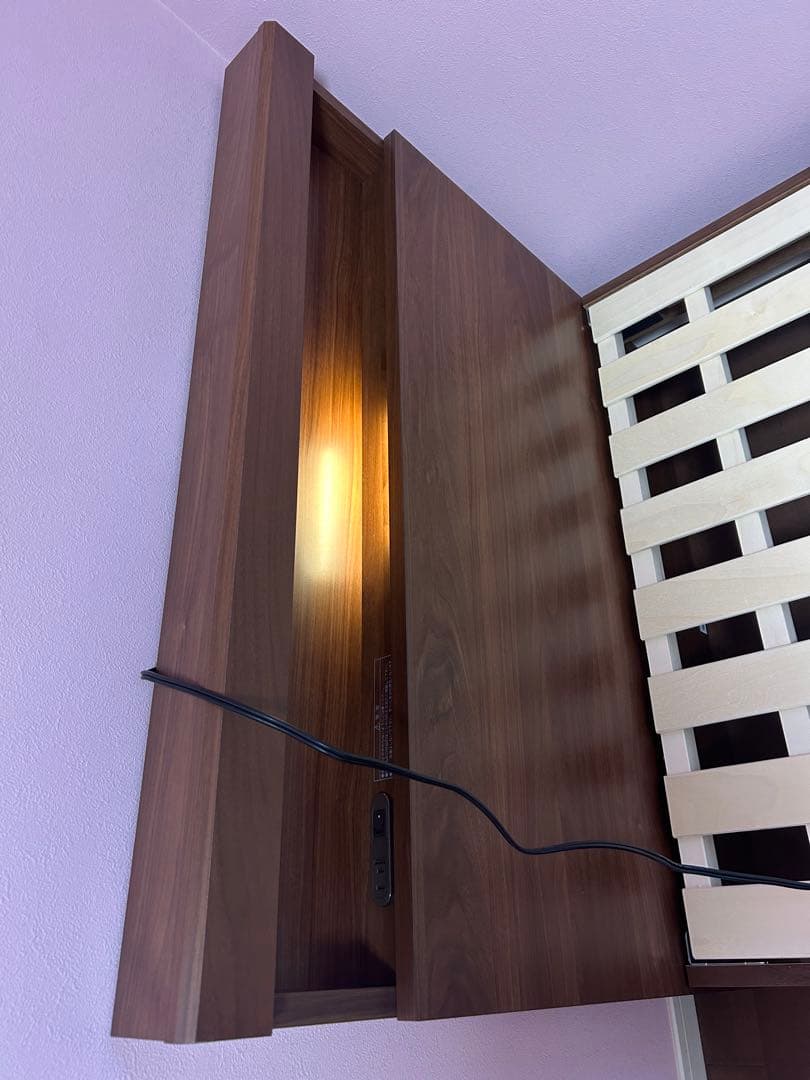 フランスベッド　新品未使用　照明付きフレーム