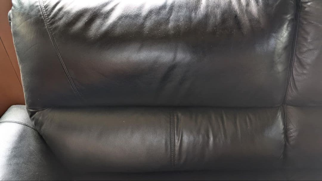 黒い皮2.3人掛けソファ