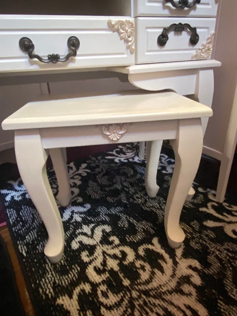 希少♦️ロココ仕様 アンティーク調 便利ドレッサー＆チェアセット♦️ホワイト♦️送料込