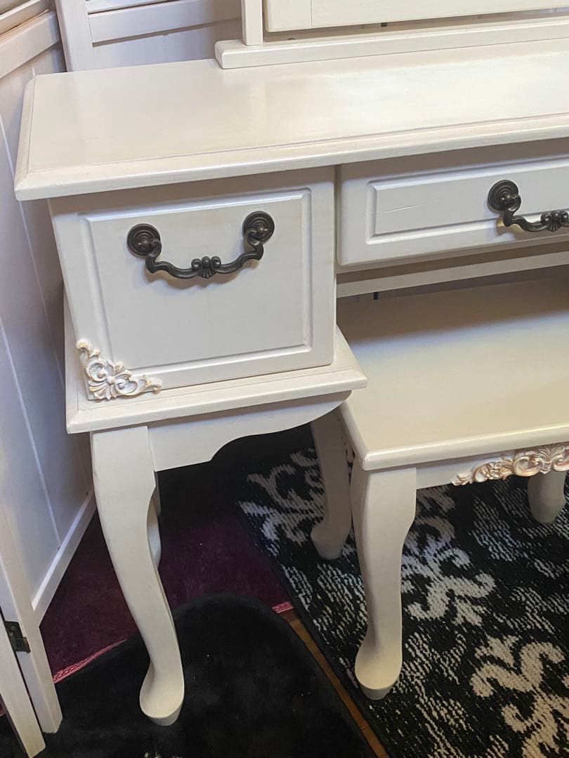 希少♦️ロココ仕様 アンティーク調 便利ドレッサー＆チェアセット♦️ホワイト♦️送料込