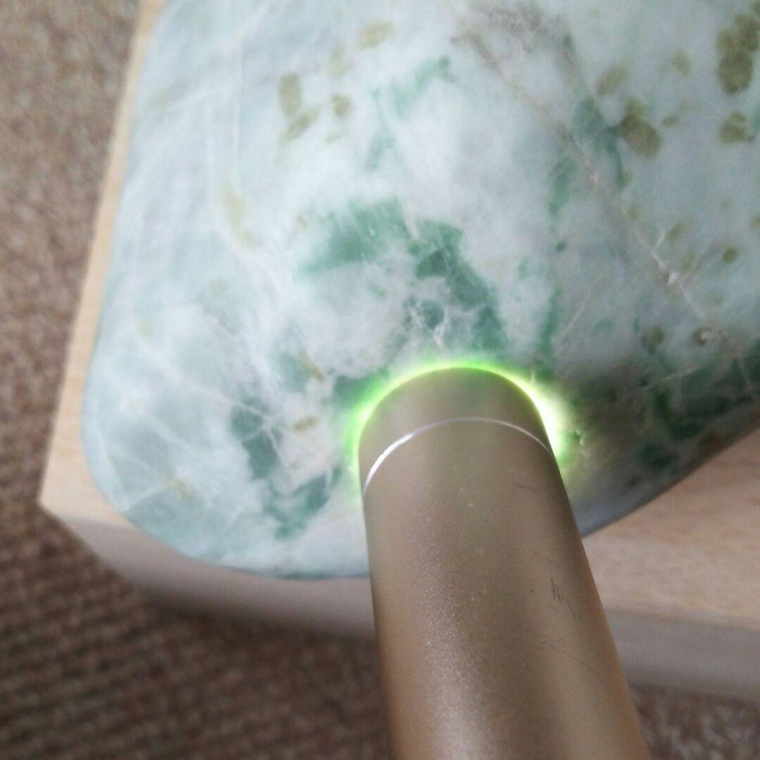 糸魚川翡翠 原石 特大 2.5kg