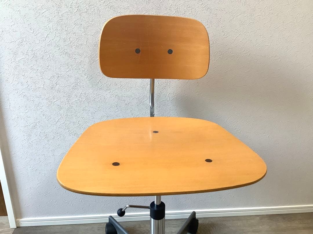 Fritz Hansen KEVI ケヴィチェア 木目調 キャスター付 中古品 - メルカリ