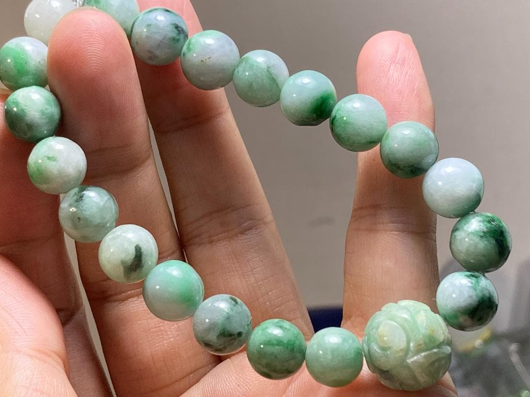 BR7-44 花緑 9.8mm 彫り花珠 ミャンマー産A貨 本翡翠 ブレスレット