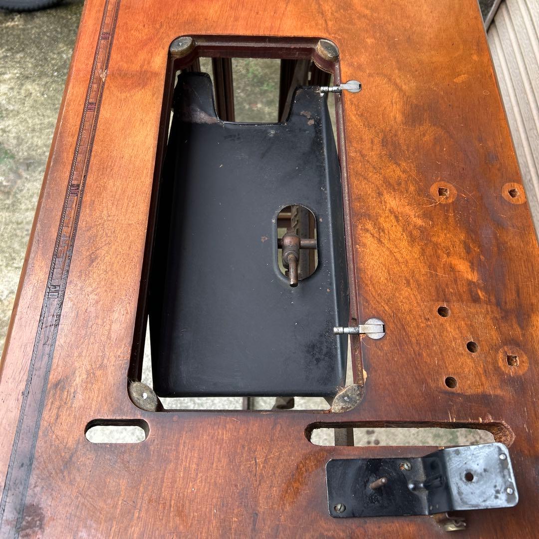 BROTHER ブラザー　ミシン台　アンティーク　インテリア　リメイク　テーブル