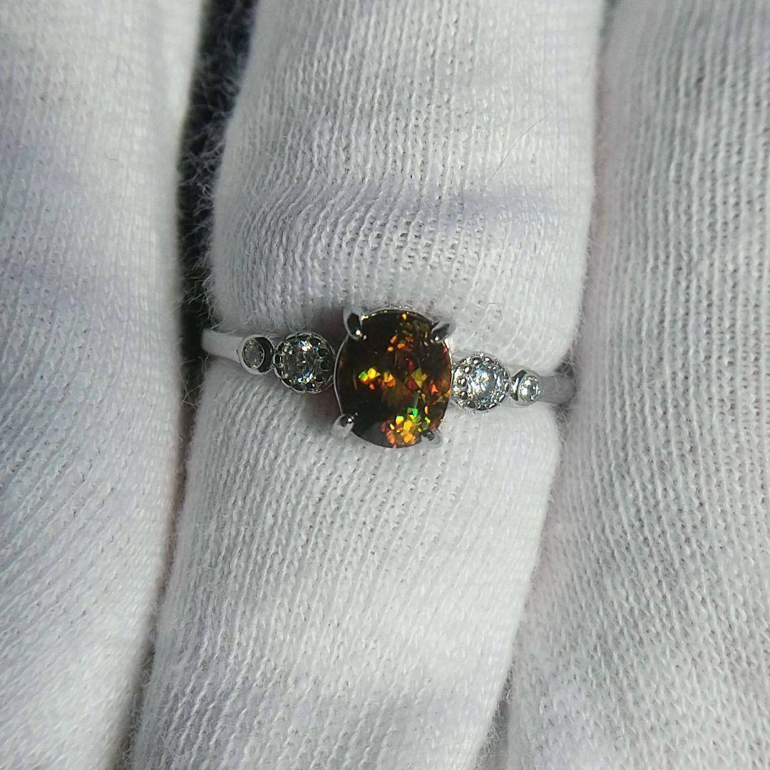 0.89ct スフェーン リング