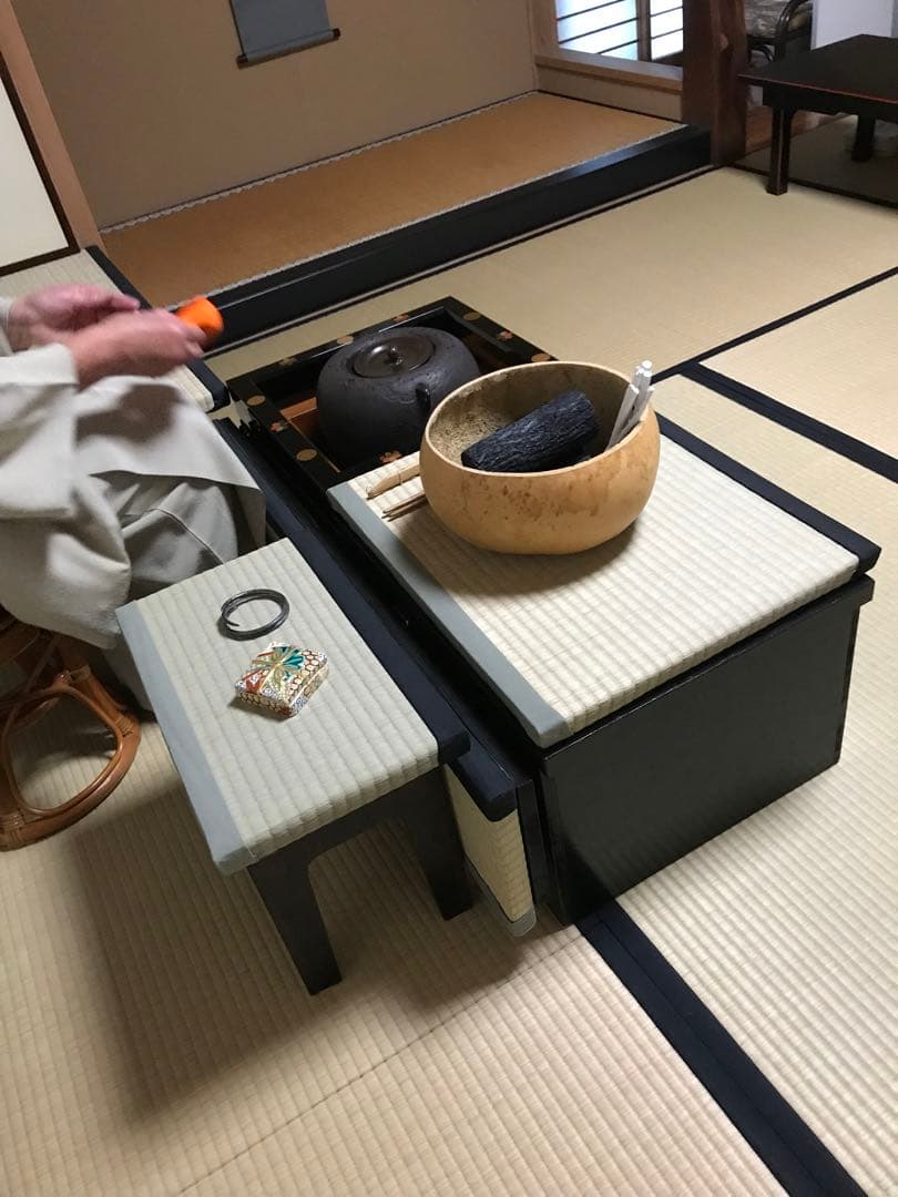 楽々茶棚　(立礼)収納ボックス点前座と炉壇嵌め込み畳と建水台の3点セット