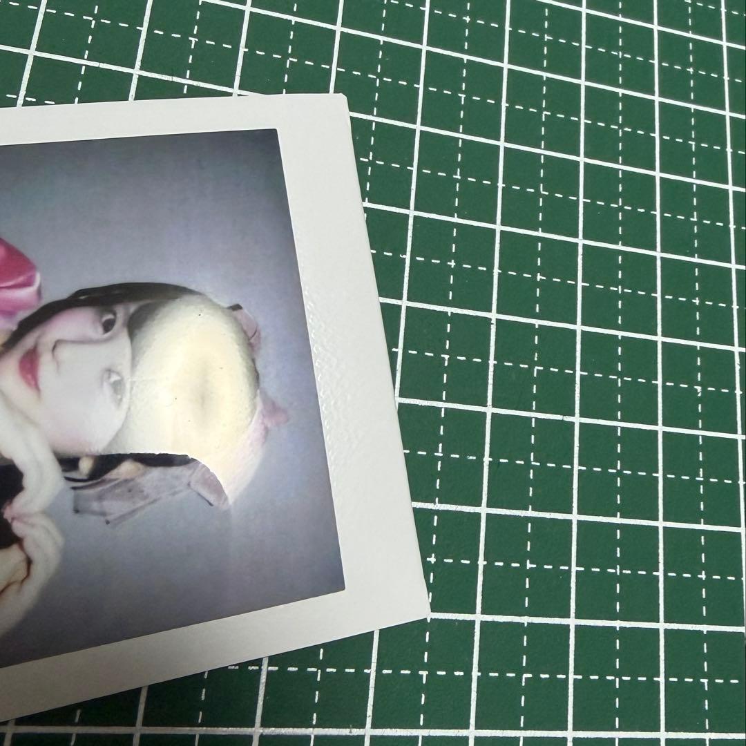 ファントムシータ もな 直筆 サイン チェキ - メルカリ