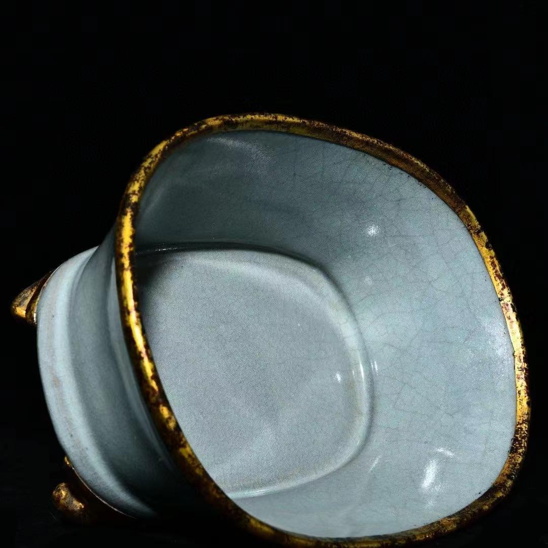 中国古美術・旧蔵の陶磁器、鎏金水仙の鉢・書道具・筆洗・案頭・置物