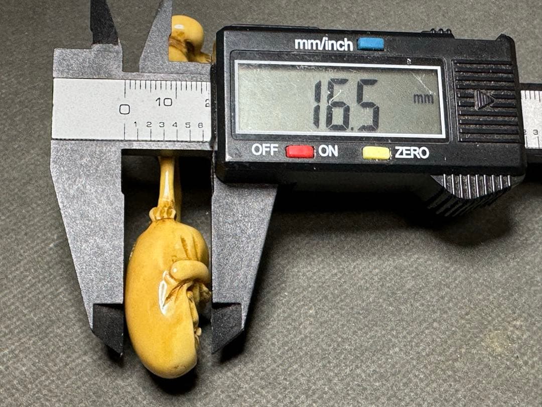 極上　根付　手長足長 天然素材　アンティーク　和彫　置物　骨董　飾り物古美術品