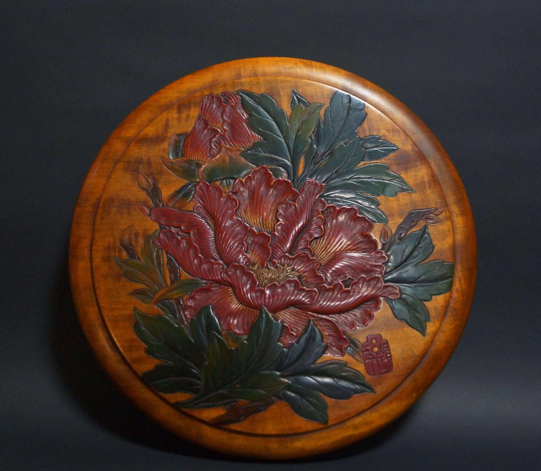 煎茶道具 烏城彫 栃材 細工彫り『牡丹文』刳り貫き大型茶櫃 茶びつ 茶