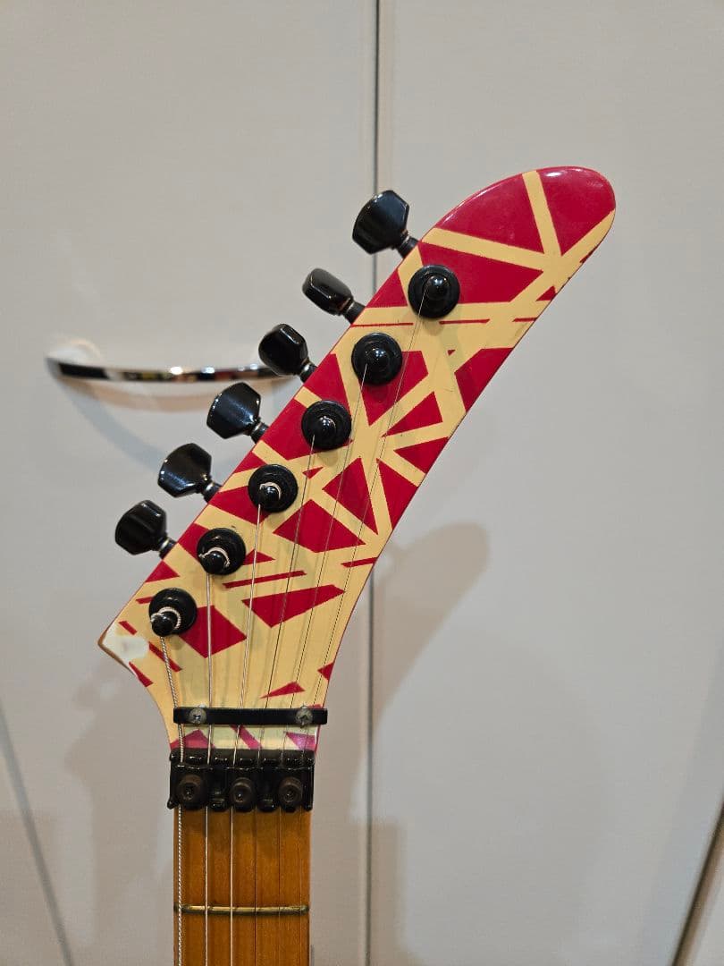 van halen エディ・ヴァン・ヘイレン風 ギター ノーブランド品