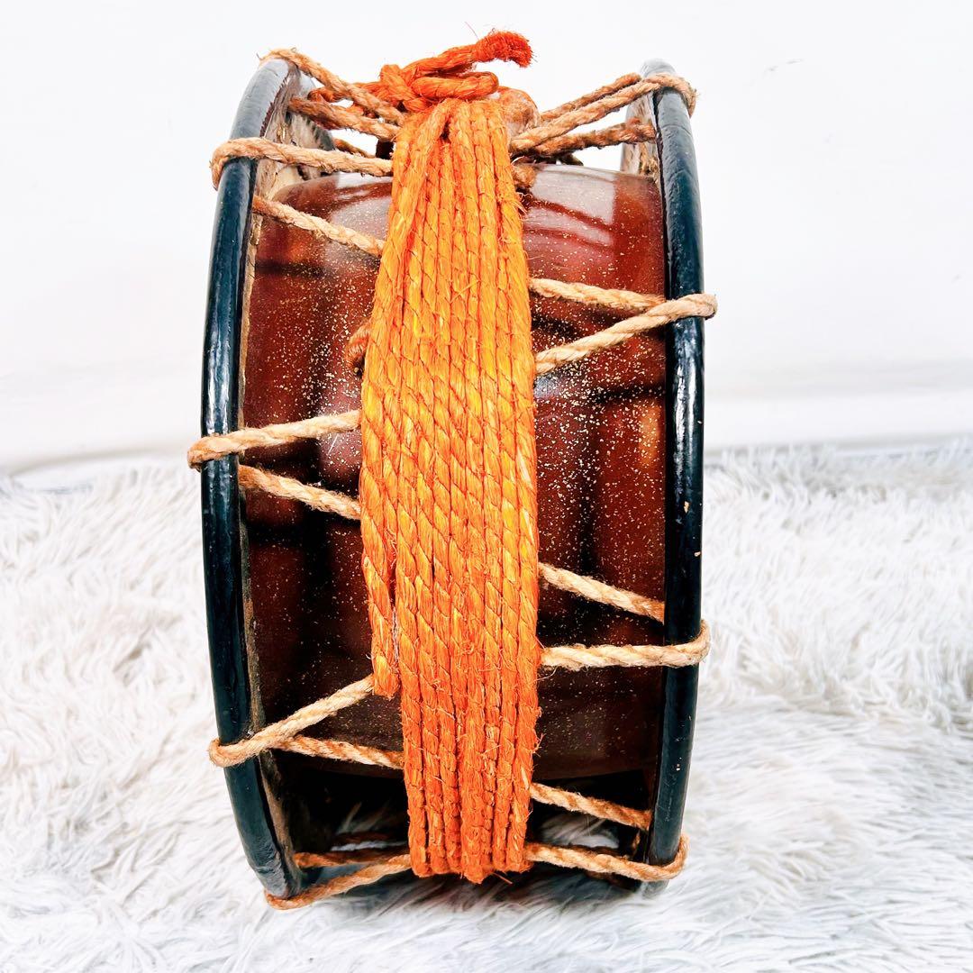 希少】太鼓 締太鼓 和楽器 バチ 台座 和太鼓 3点セット - メルカリ