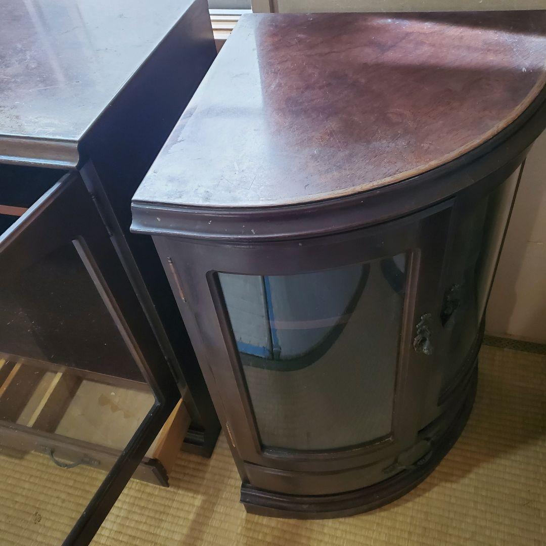 珍しい前面ガラス張りのレアなアンティー キャビネット♪