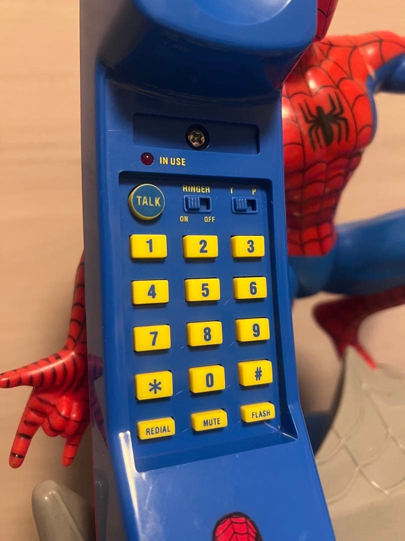 【最終価格】スパイダーマン フィギュア付き電話