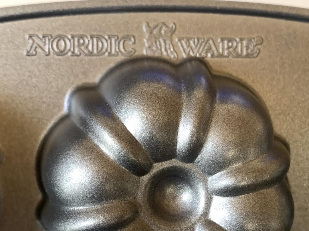 ノルディックウェア カップケーキパン　2枚　アメリカ製