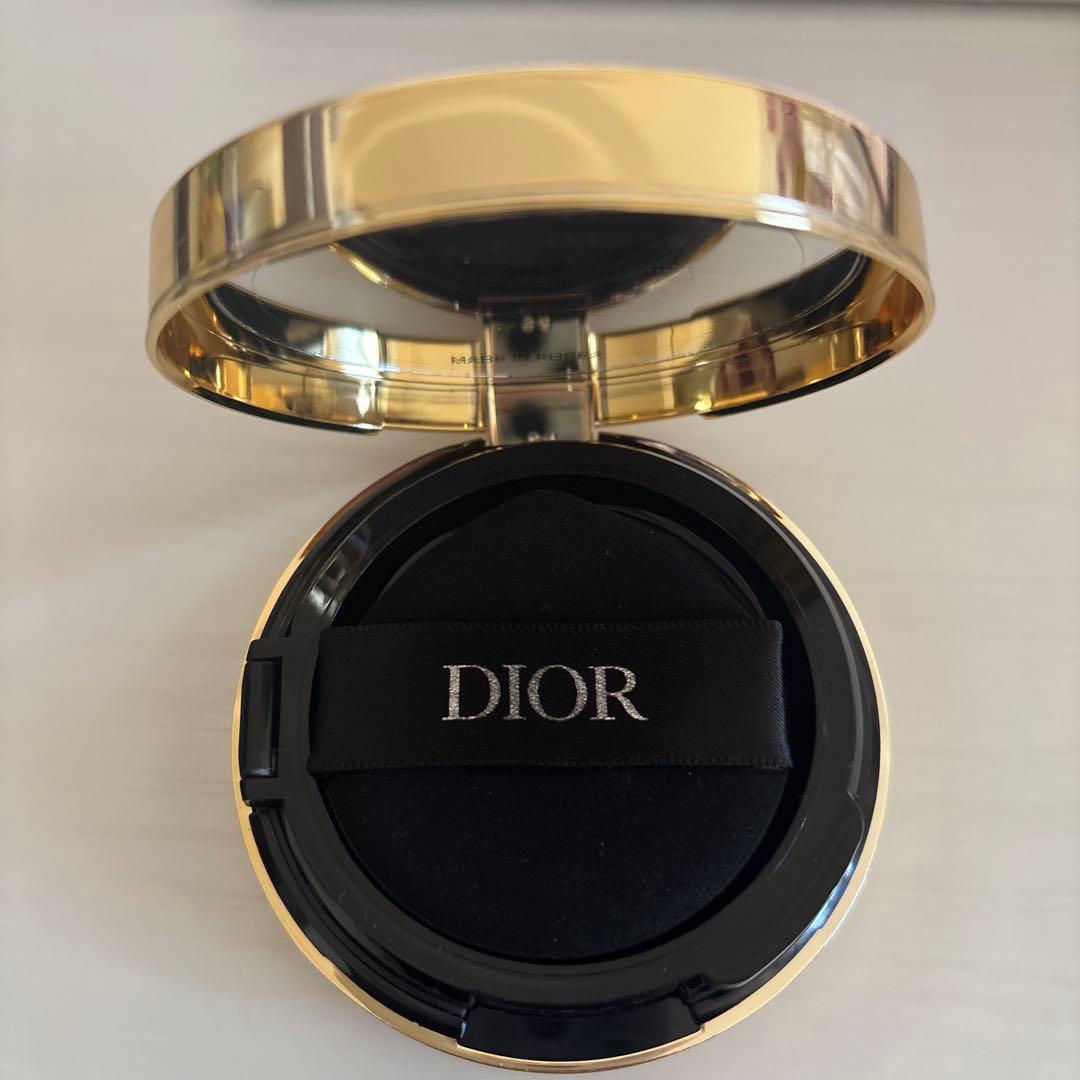 ディオール　フォーエバー　イドラグロウクッション　00.5Nニュートラル