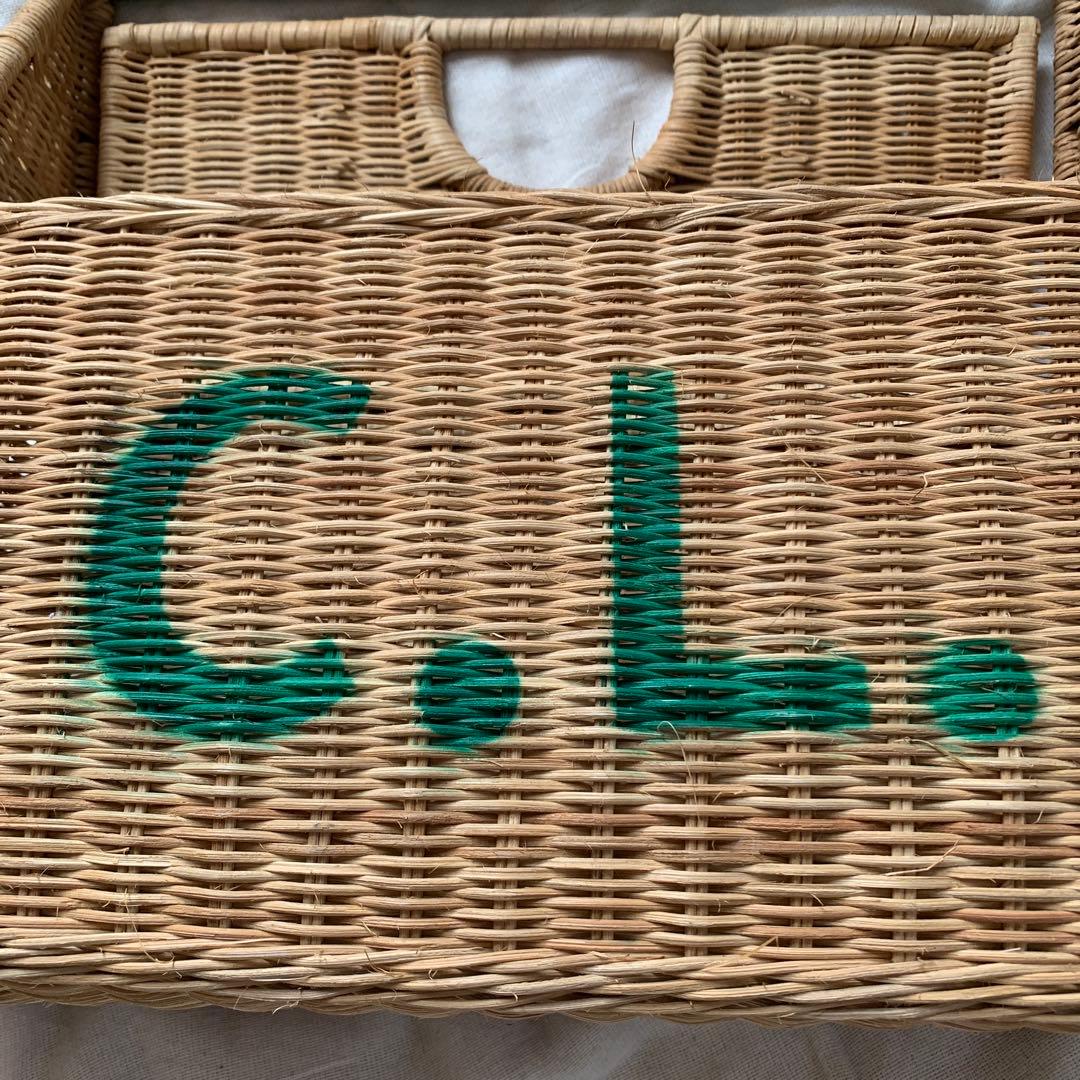 籐製バスケット C.L.の文字入り　インテリア雑貨　マガジンラック