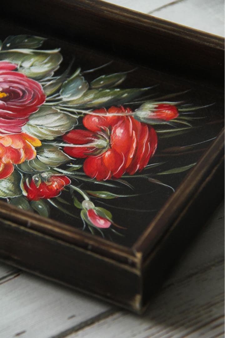 ロシア雑貨☆Rose木製トレイ薔薇 ジョストボ柄 マトリョーシカ ガリーナ作