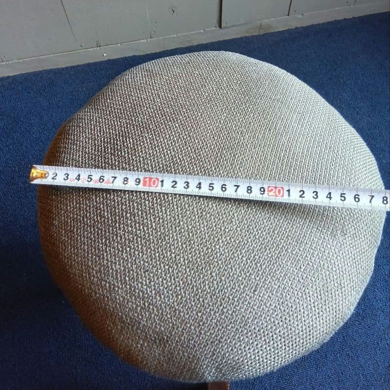 木製脚のグレー布製スツール　ヴィンテージ　レトロ