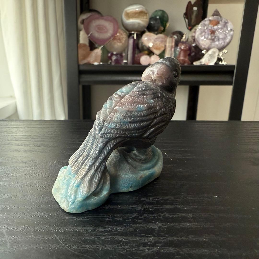 天然石トロレアイトのオウム　　置物　彫物NO.091101