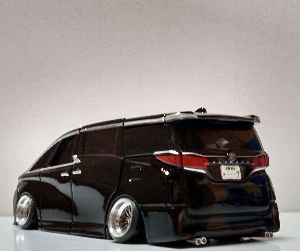 ちびにゃん様 専用！トミカ 40 アルファード レクサス Is 350 カスタム