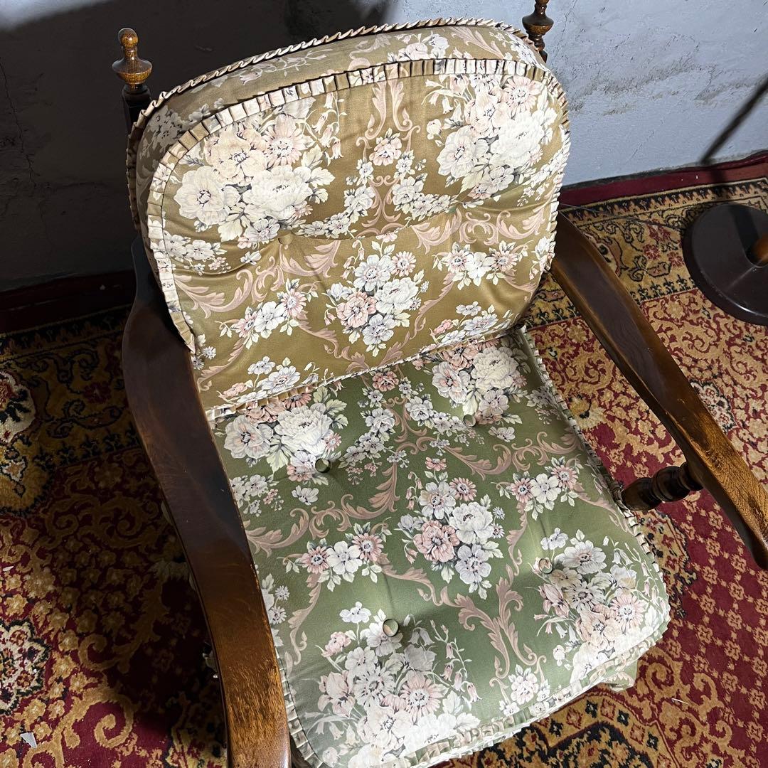 【キツツキ】ラウンジチェア 1人掛け 花柄クッション付き ヴィンテージ ソファ②
