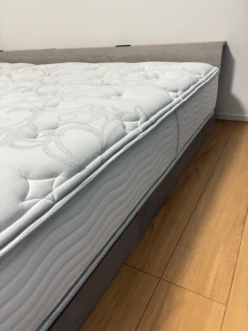 【美品】シモンズ セミダブル マットレス　ビューティレスト