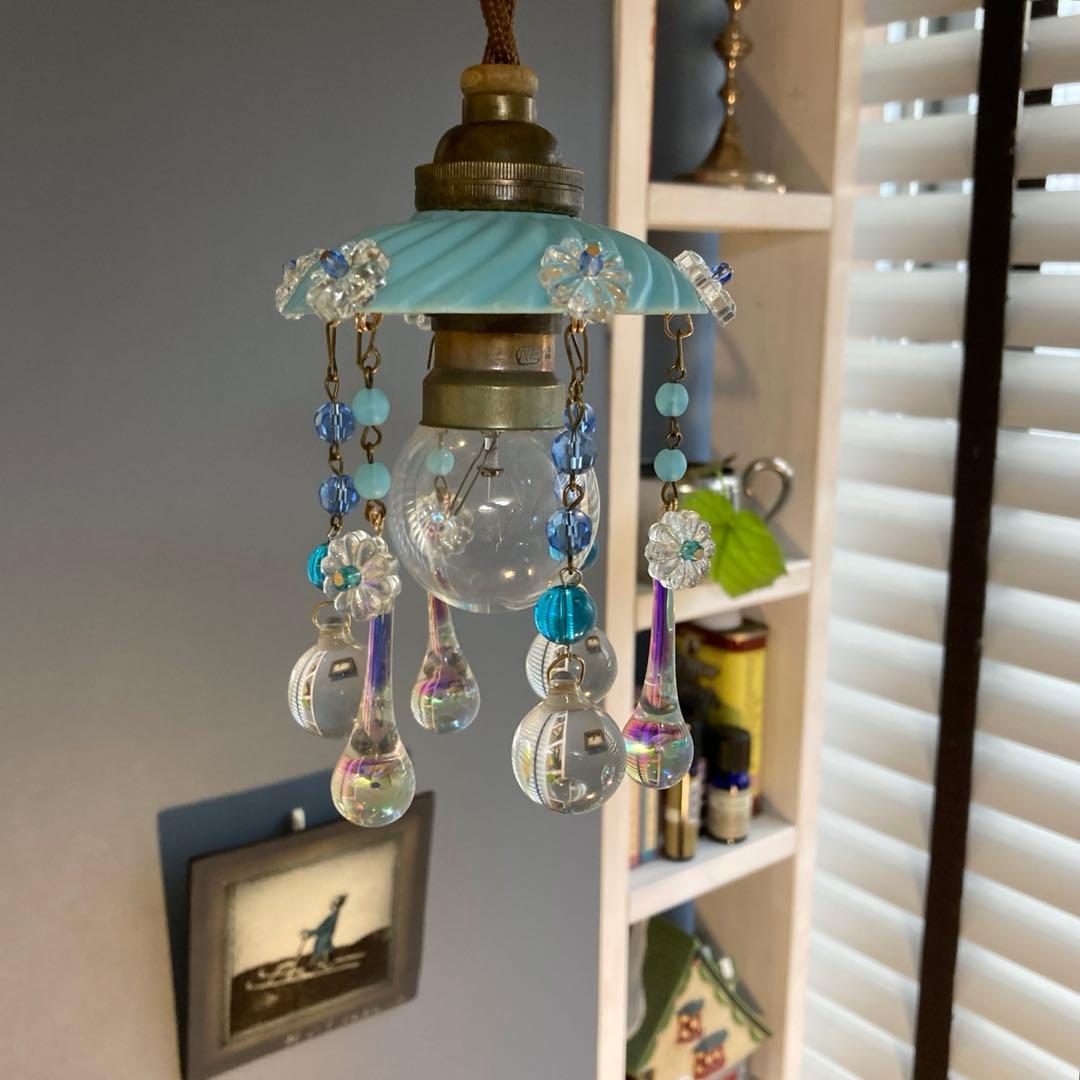 ミニシャンデリア　１９世紀　フランス　オパールセント　アンティーク　超ミニ