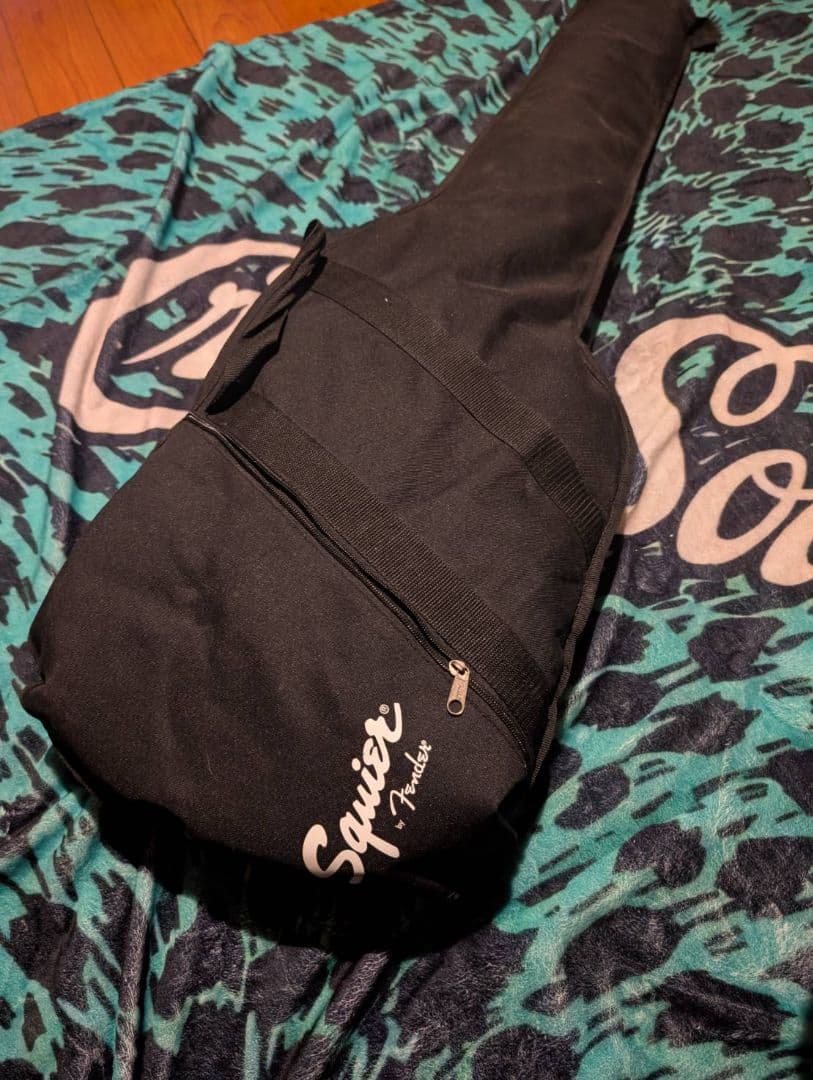 Squier(スクワイヤー)Classic Vibe 70s ジャガー