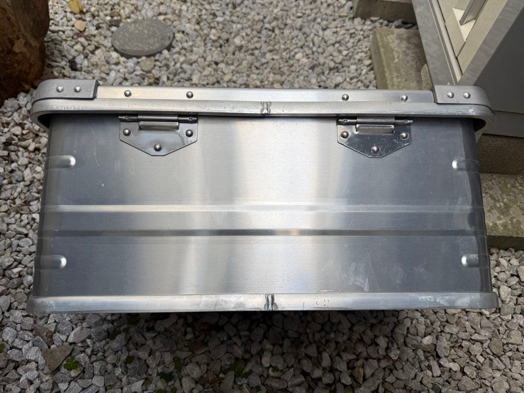 2個セット Mountainhiker アルミ コンテナ ボックス 軽量 30L - メルカリ