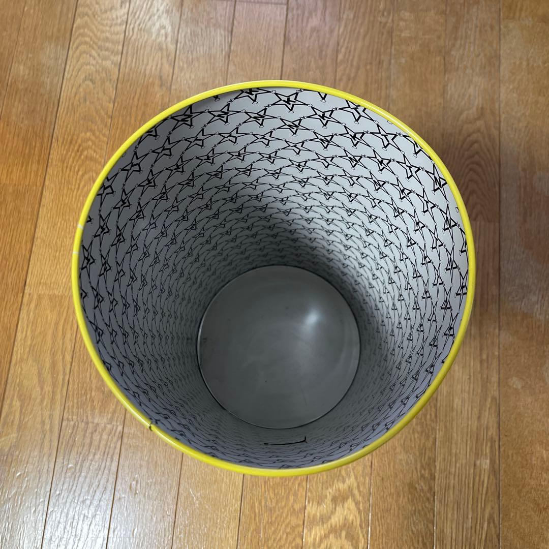 昭和レトロ 近藤真彦 スチール缶ゴミ箱 - メルカリ
