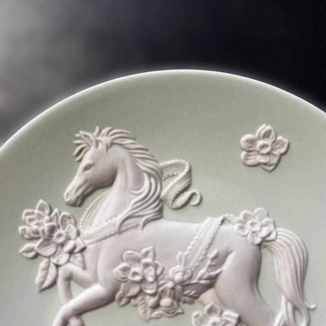 新品］Wedgwoodジャスパー干支トレイ2026.Year of HORSE - メルカリ
