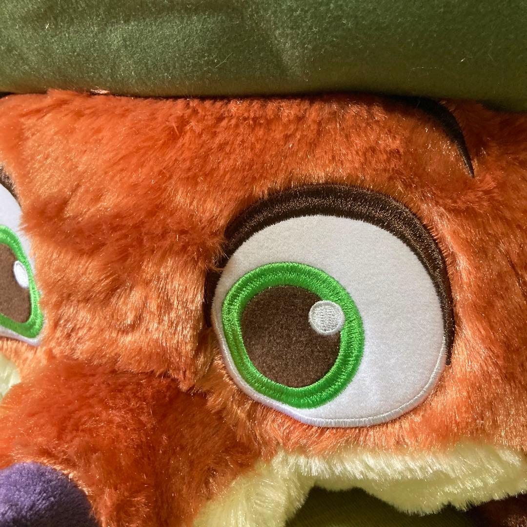 ズートピア　赤いほっぺ　寝そべりスーパーラージキッズぬいぐるみ ニック・ワイルド